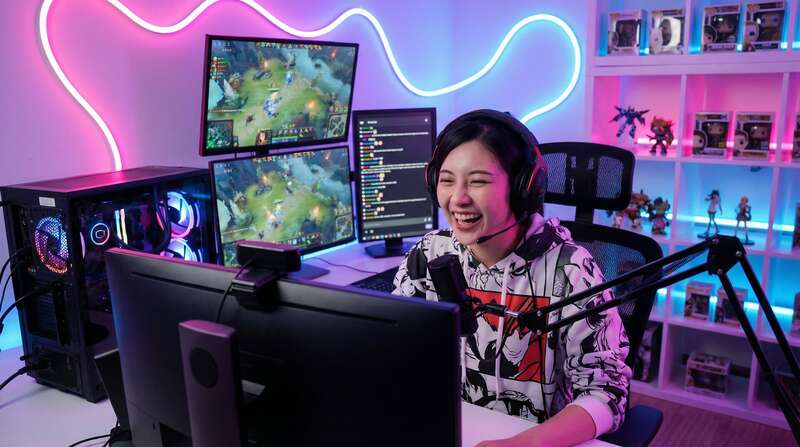 黄色仓库游戏视频